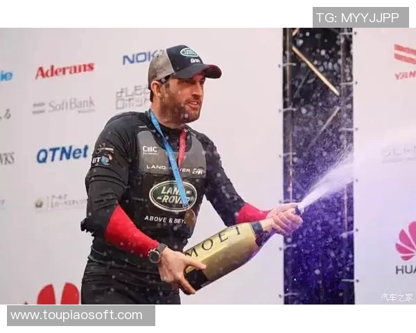 Tara沙鹰在比赛中展现出色发挥助力球队取得胜利的精彩瞬间 Tara沙鹰在比赛中展现出色发挥助力球队取得胜利的精彩瞬间