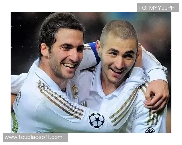 伊瓜因梅开二度,帮助毕尔巴鄂取得关键胜利 伊瓜因梅开二度,帮助毕尔巴鄂取得关键胜利